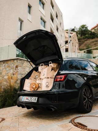 Parkovanie na Vydrici? Už žiadny stres! 🚗 Oddnes môžete pri návšteve našej pekárne parkovať až 30 minút zadarmo v garáži....