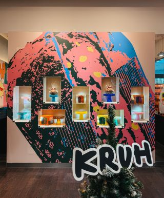 🎄 KRUH POP-UP v Auparku otvorený do 31. 12. 🎄 Ak hľadáte voňavý vianočný darček (alebo sladkú odmenu pre seba), zastavte...